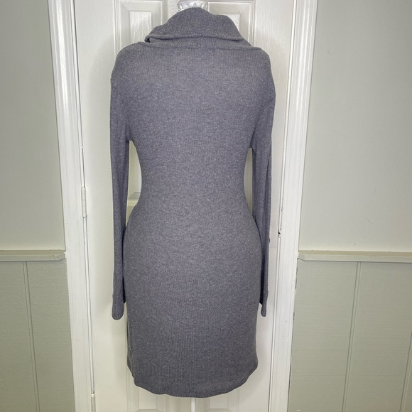 Gilli Tie Front Dress | Size Large - Picture 4 of 7